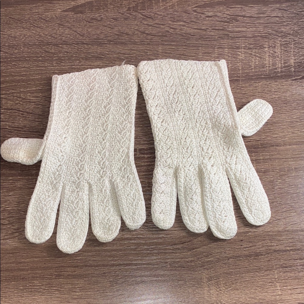 Vintage Small Medium Cream Knit Gloves